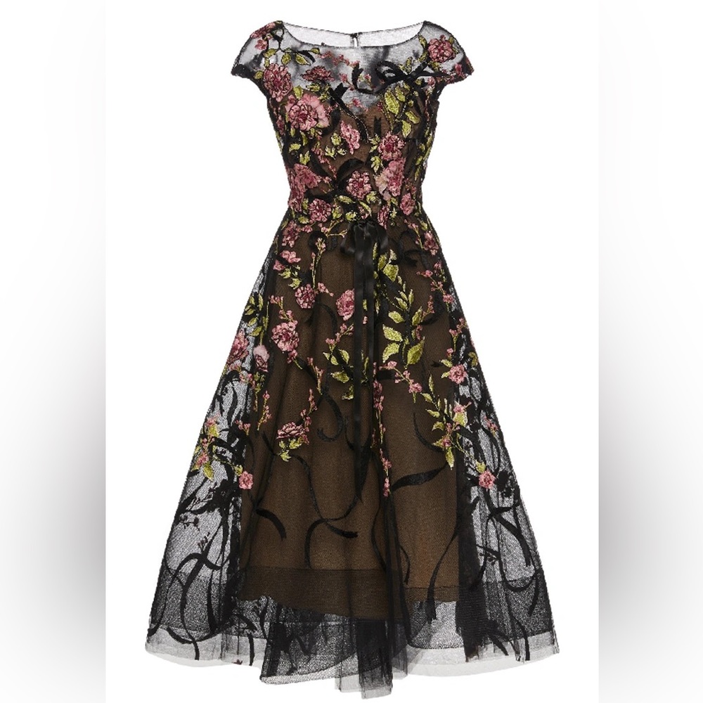 Floral Embroidered Midi Dress Black / 8 / M28911 Floral Embroidered Midi Dress Black / 8 / M28911